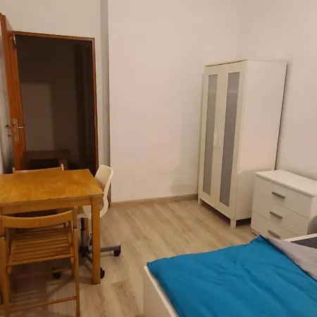 Centrally Located Cozy *