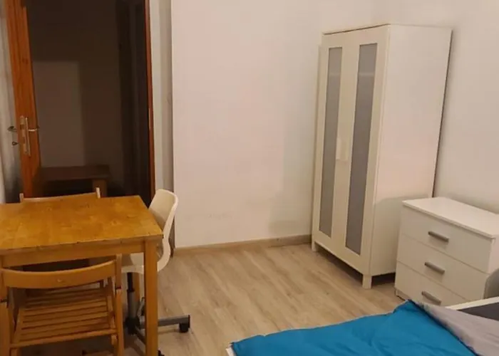 Centrally Located Cozy *