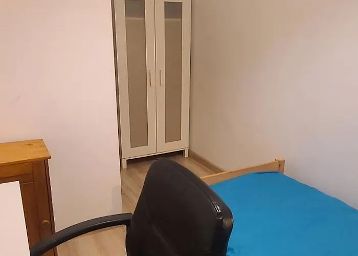 Centrally Located Cozy *